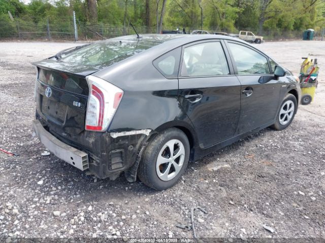 JTDKN3DU2F0445972 Toyota Prius Two