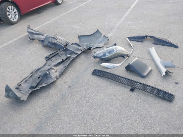5TDXZ3DC5HS784243 Toyota Sienna Se 8 Passenger