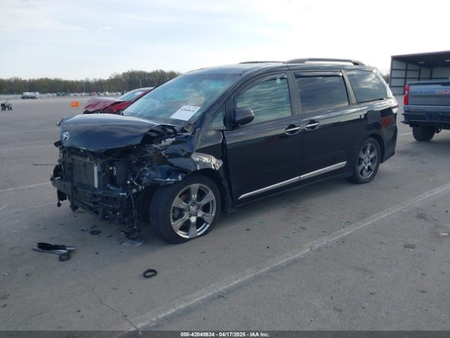 5TDXZ3DC5HS784243 Toyota Sienna Se 8 Passenger