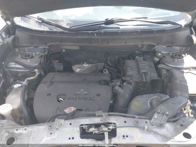 JA4AP3AU3KU013236 Mitsubishi Outlander Sport 2.0 Es