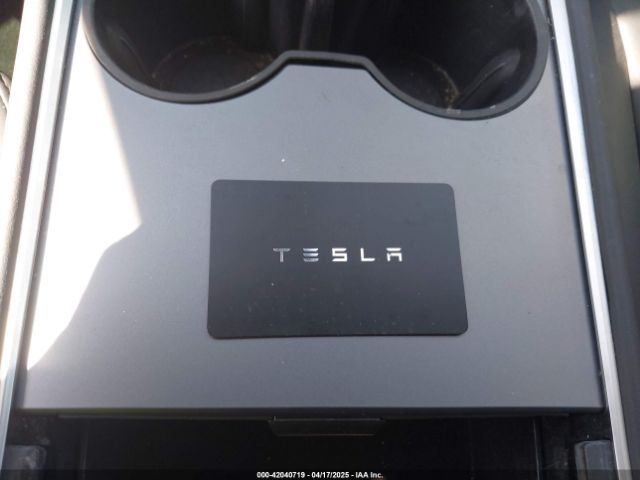 7SAYGAEE9NF574634 Tesla Model Y Long Range Dual Motor All-wheel Drive