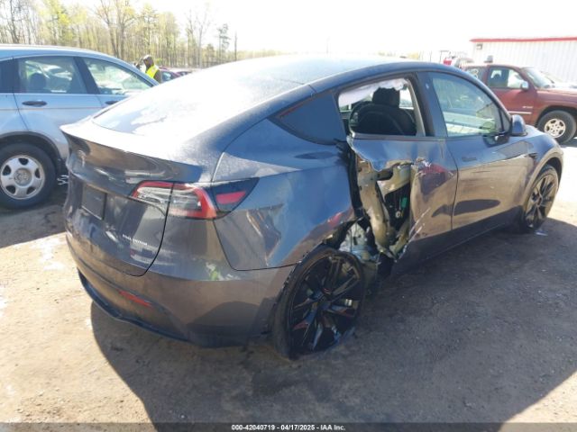 7SAYGAEE9NF574634 Tesla Model Y Long Range Dual Motor All-wheel Drive