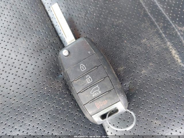 5XYPHDA58GG015715 KIA Sorento 3.3l Ex
