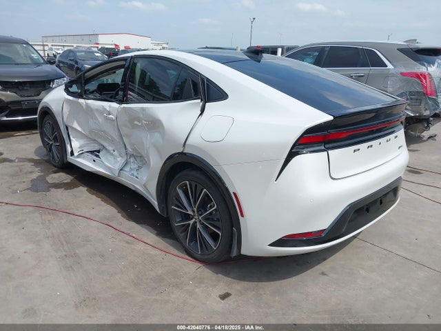 JTDADABU9P3002045 Toyota Prius Xle Awd-e