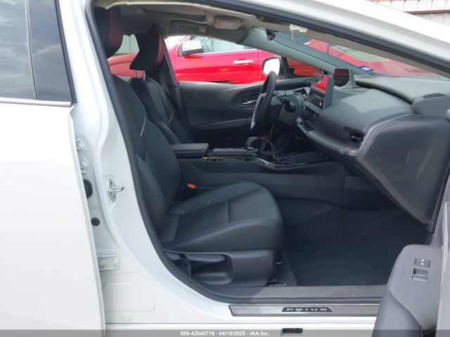 JTDADABU9P3002045 Toyota Prius Xle Awd-e