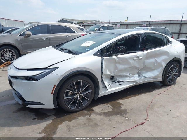JTDADABU9P3002045 Toyota Prius Xle Awd-e
