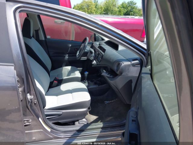 JTDKDTB37G1134269 Toyota Prius C One