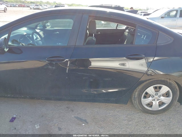 1G1BC5SM9H7164470 Chevrolet Cruze Ls Auto