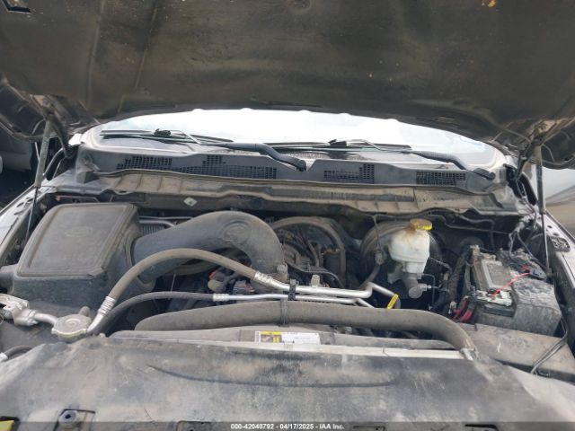 1C6RR6FT7LS146154 RAM 1500 Classic Tradesman  4x2 6'4 Box