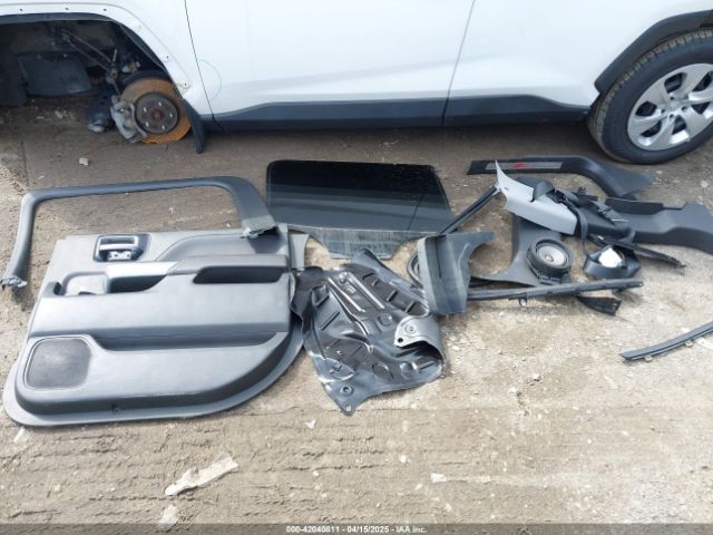 3GCUKSEC6JG111742 Chevrolet Silverado 1500 2lz