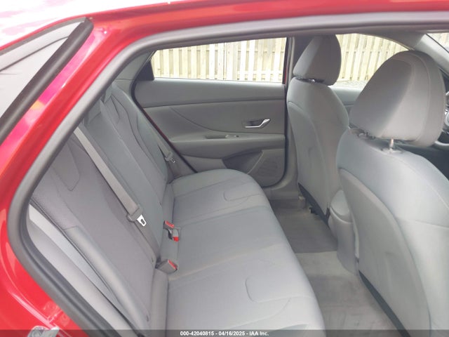 5NPLL4AGXNH072597 Hyundai ELANTRA SE