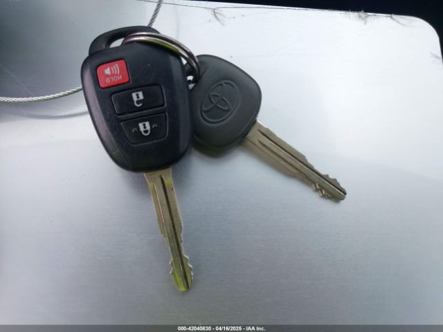 JTDKDTB3XG1123010 Toyota Prius C Two
