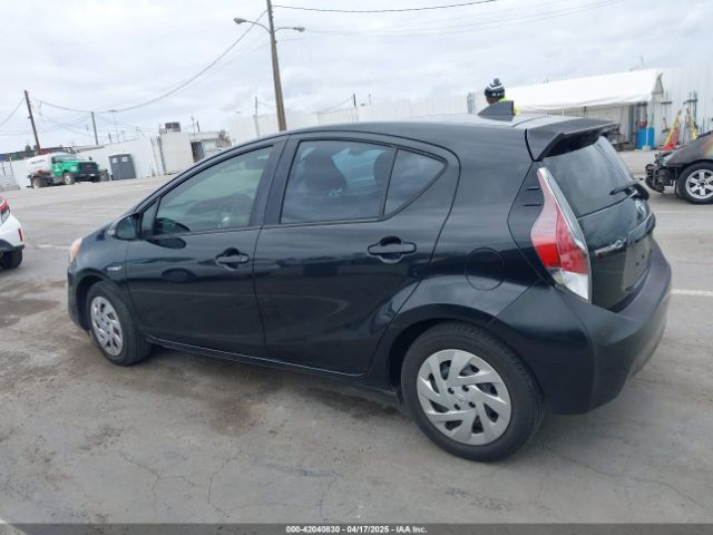 JTDKDTB3XG1123010 Toyota Prius C Two