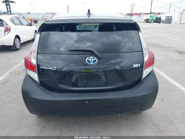 JTDKDTB3XG1123010 Toyota Prius C Two