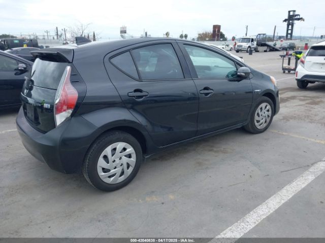 JTDKDTB3XG1123010 Toyota Prius C Two