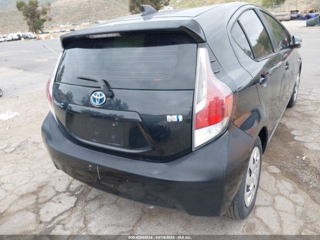 JTDKDTB3XG1120950 Toyota Prius C Two