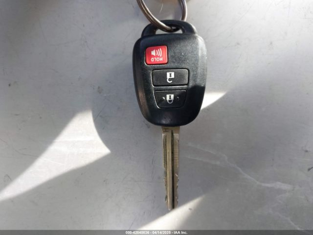 JTDKDTB30J1599516 Toyota Prius C Two