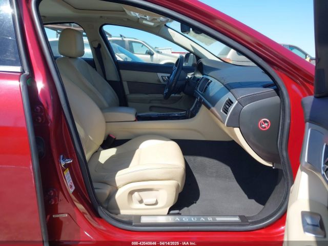 2013 JAGUAR XF SAJWA0E70D8S72036 Photo 4
