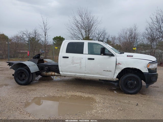 Auction sale of the 2022 Ram 3500 Chassis Tradesman/slt/laramie/limited, vin: 3C7WRSCL2NG238858, lot number: 42040850