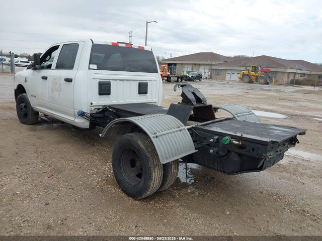 Auction sale of the 2022 Ram 3500 Chassis Tradesman/slt/laramie/limited, vin: 3C7WRSCL2NG238858, lot number: 42040850