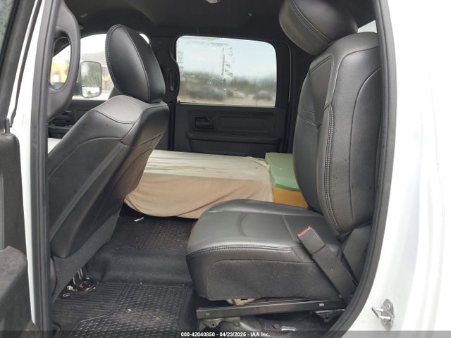 Auction sale of the 2022 Ram 3500 Chassis Tradesman/slt/laramie/limited, vin: 3C7WRSCL2NG238858, lot number: 42040850