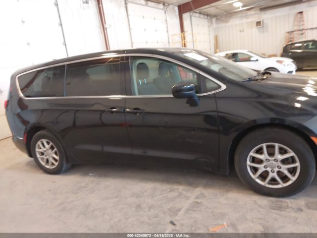2C4RC1DG3HR571477 Chrysler Pacifica Touring