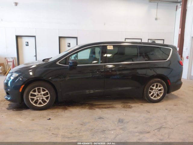2C4RC1DG3HR571477 Chrysler Pacifica Touring