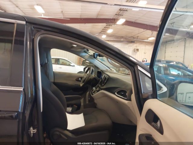 2017 CHRYSLER PACIFICA 2C4RC1DG3HR571477 Photo 4