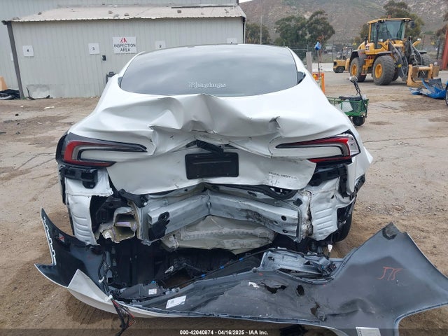 5YJ3E1EB6RF842807 Tesla MODEL 3