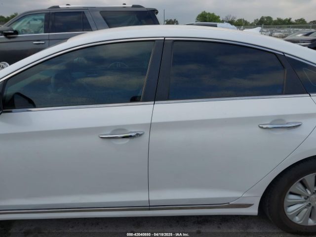 KMHE24L11HA045817 Hyundai Sonata Hybrid Se