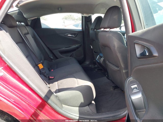 1G1ZD5ST9JF268813 Chevrolet MALIBU LT