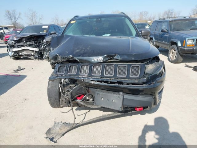 3C4NJDDB5JT419276 Jeep Compass Trailhawk 4x4