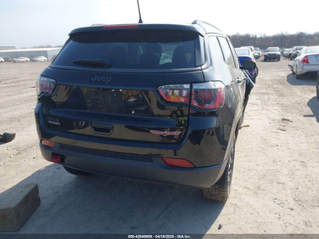 3C4NJDDB5JT419276 Jeep Compass Trailhawk 4x4