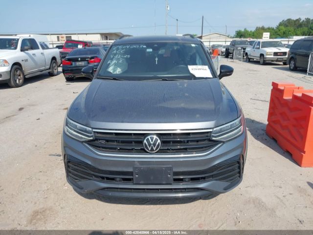 3VVCB7AX3RM072205 Volkswagen Tiguan 2.0t Se R-line Black