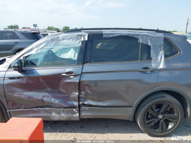 3VVCB7AX3RM072205 Volkswagen Tiguan 2.0t Se R-line Black