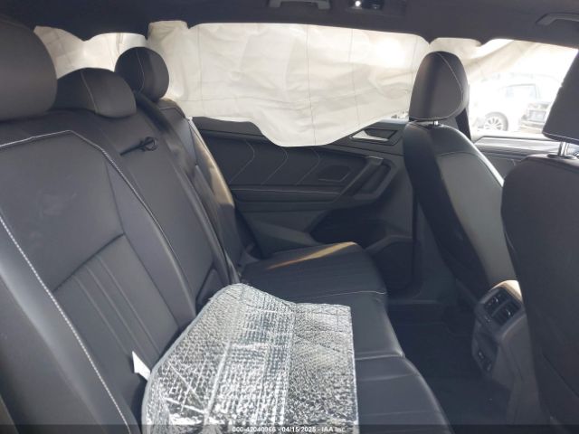 3VVCB7AX3RM072205 Volkswagen Tiguan 2.0t Se R-line Black