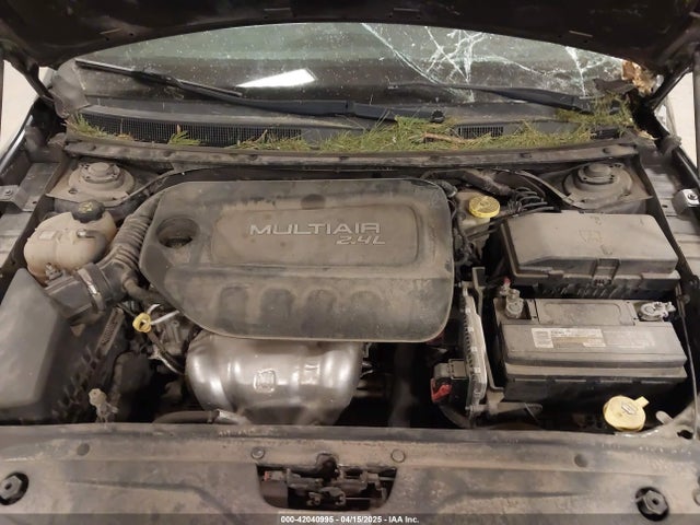 1C3CCCAB8FN623999 Chrysler 200 Limited