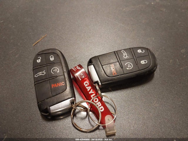 1C3CCCAB8FN623999 Chrysler 200 Limited