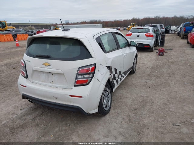 1G1JG6SG8H4149928 Chevrolet Sonic Lt Auto