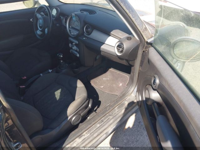 2008 MINI COOPER CLUBMAN WMWML33518TN68282 Photo 4