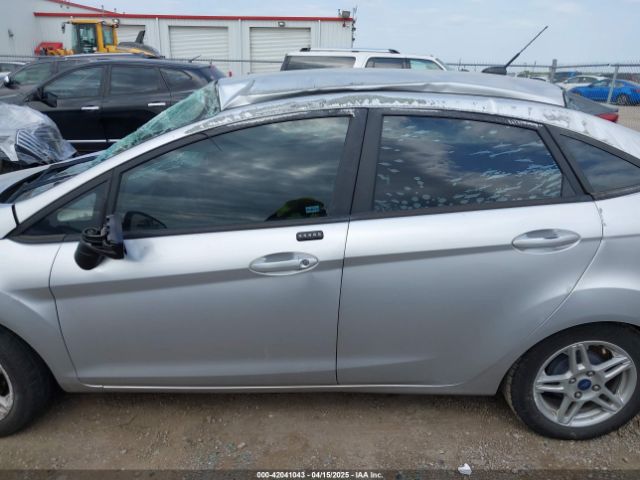 3FADP4BJ9JM125030 Ford FIESTA SE