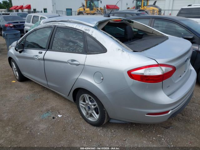 3FADP4BJ9JM125030 Ford FIESTA SE