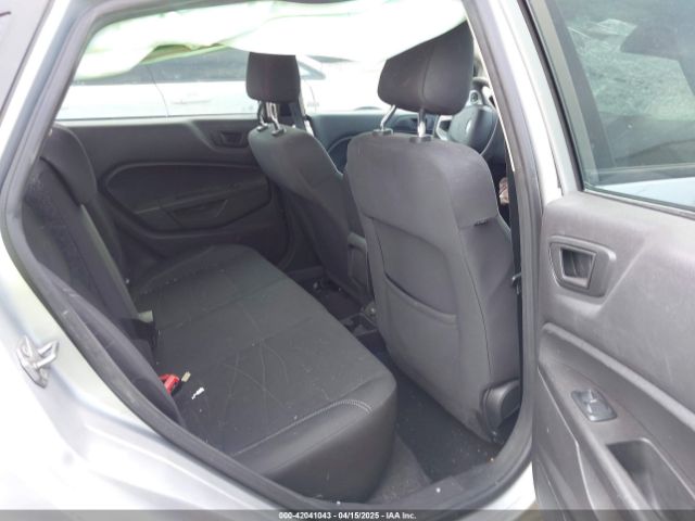 3FADP4BJ9JM125030 Ford FIESTA SE