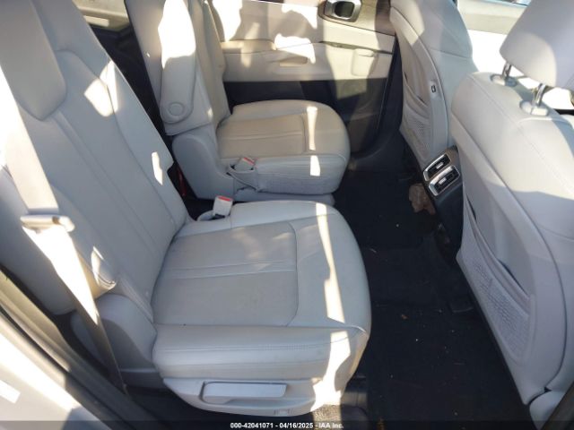 5XYRHDLF7NG070362 KIA Sorento X-line Ex