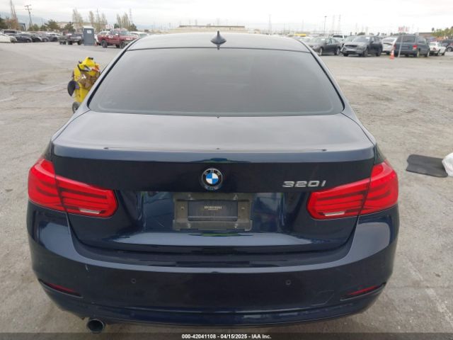 WBA8A9C38HK864754 BMW 320i