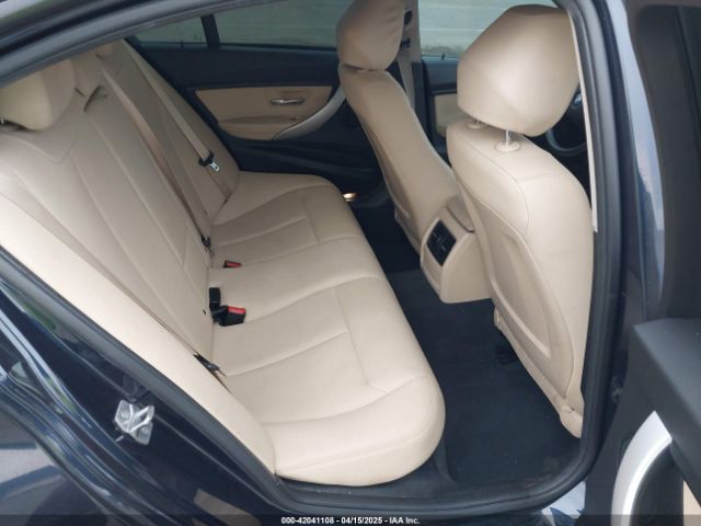 WBA8A9C38HK864754 BMW 320i