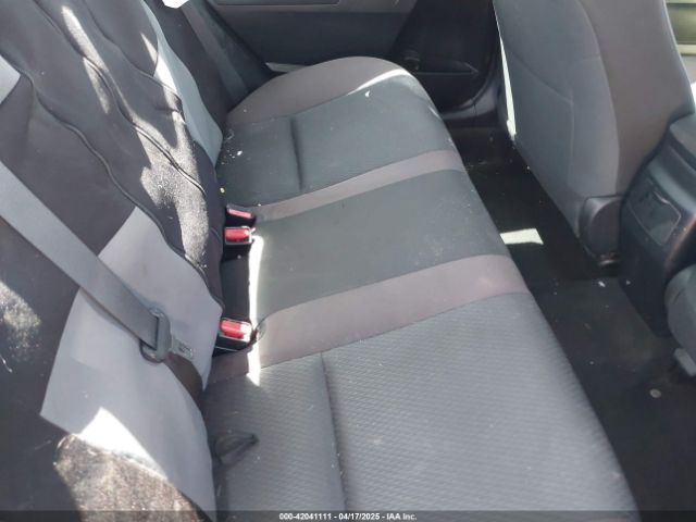 2T1BURHE5HC961129 Toyota COROLLA LE