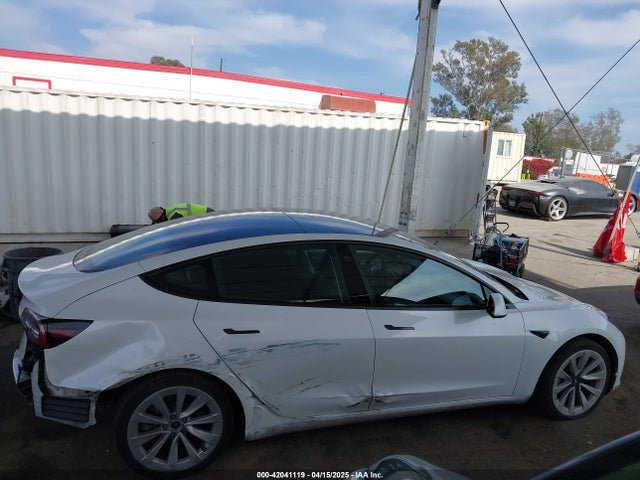 Tesla Model 3 Rear-wheel Drive 2022 5YJ3E1EA5NF299550 Image 14