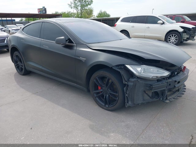 2015 TESLA MODEL S 5YJSA4H26FFP74220 Photo 0