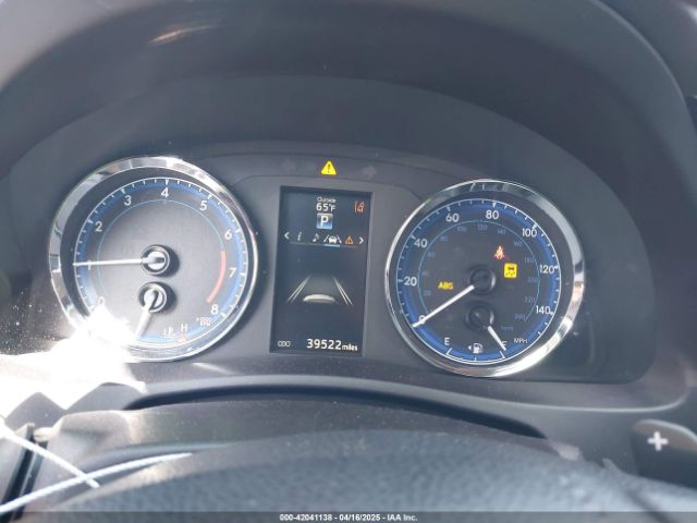 5YFBURHE3HP586132 Toyota Corolla Se Special Edition